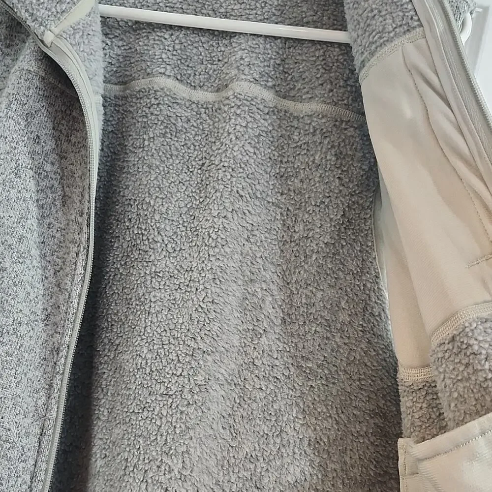 The North Face Men's Grey Tsillan Vest - Large
